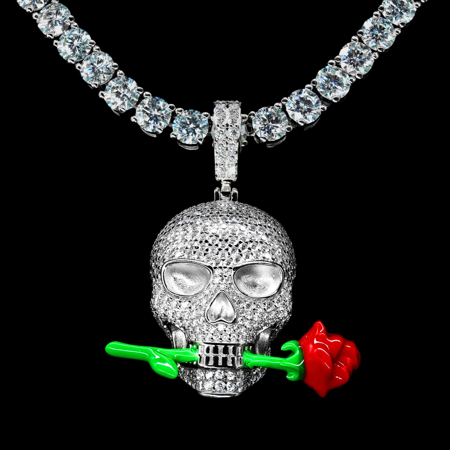 Colgante calavera fluorescente con cadena | plata 925 | moissanita