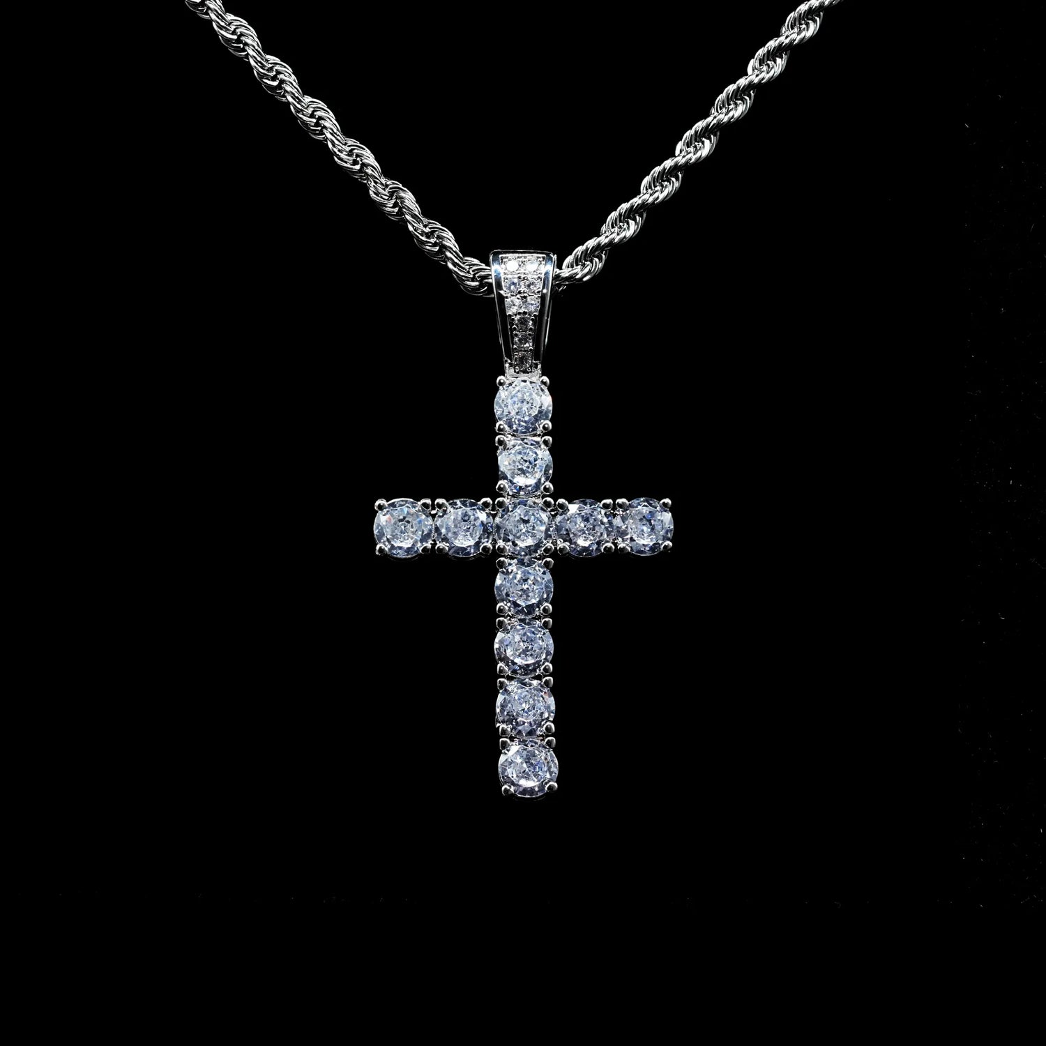 Colgante de cruz con collar de cuerda | 51 cm